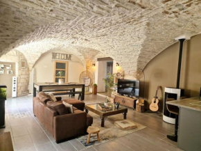 Maison atypique avec jardin
